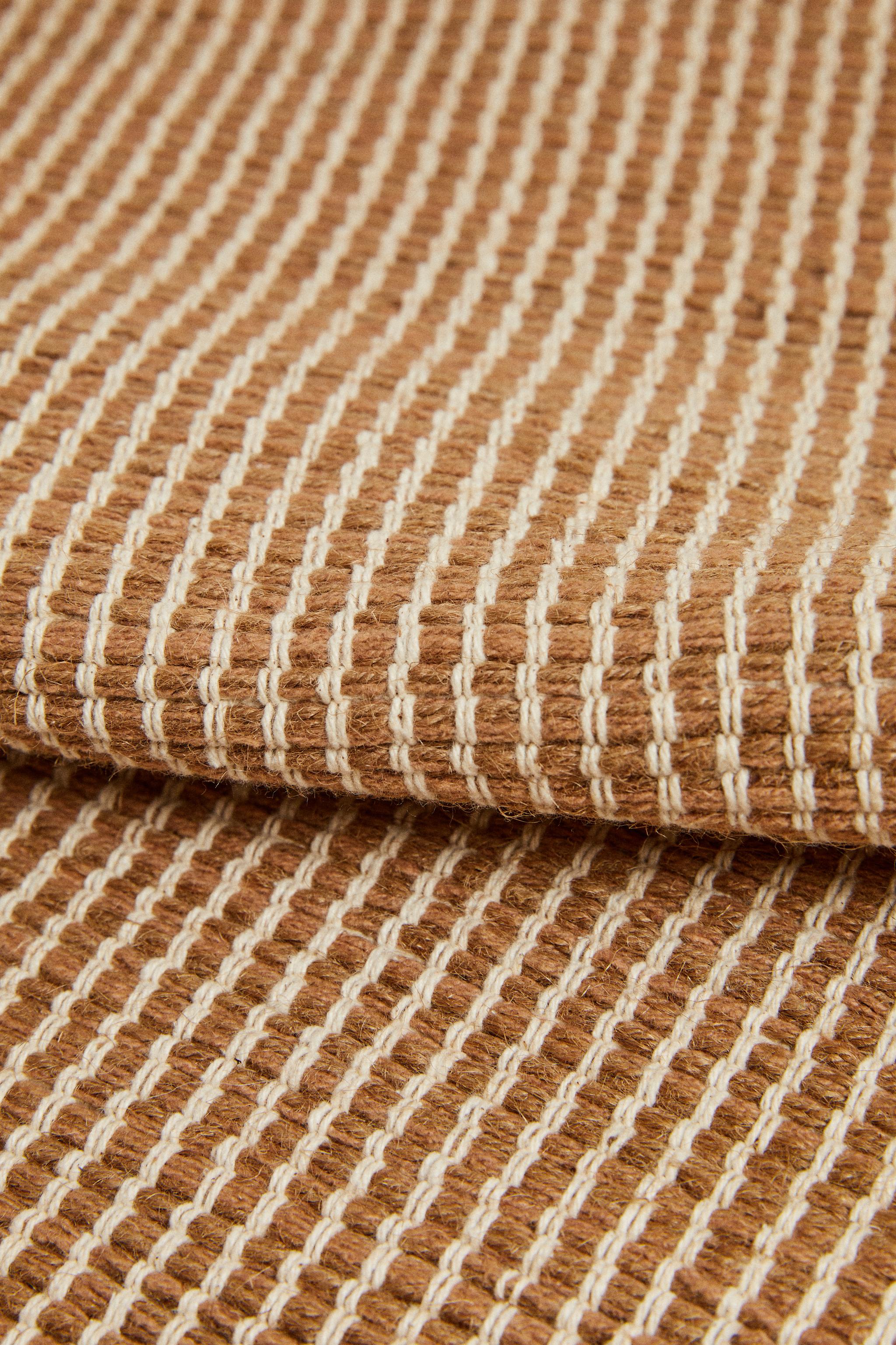 STRIPED JUTE AREA RUG